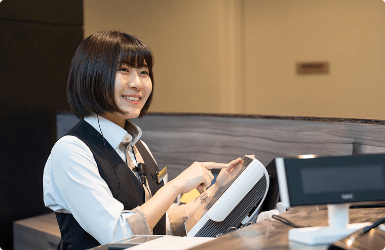 会計処理や請求書発行、正確なデータ管理を行います。 